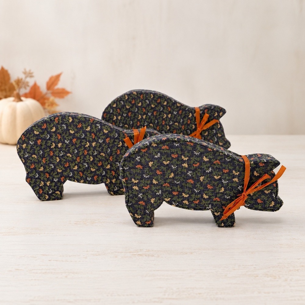 Vintage Style Fabric Covered Pig Wall Decor Set of 3 Navy Floral Farmhouse